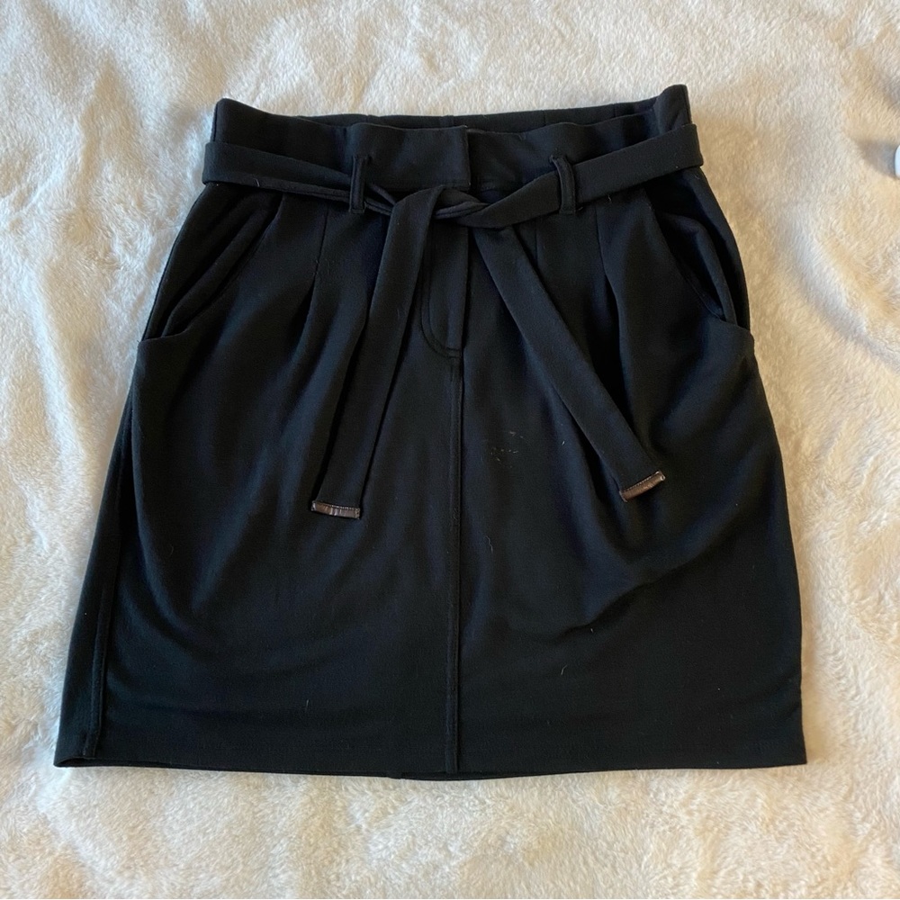 Ann Taylor Black belted skirt size 6
